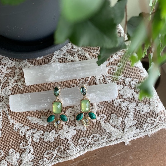 Statement Fashion Earrings - Picture 2 of 3